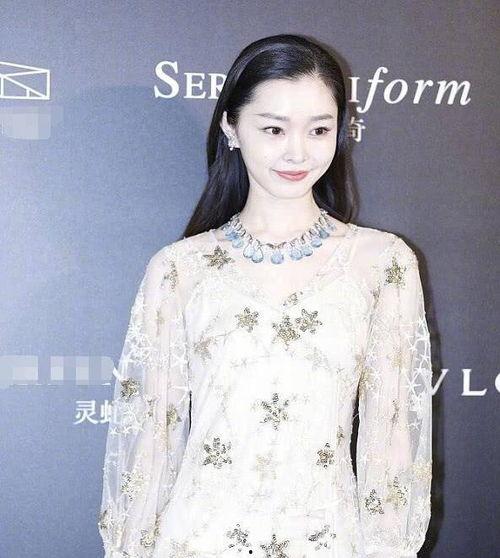 娱乐吃瓜宋轶,娱乐圈的瓜中女王，揭秘她的吃瓜人生